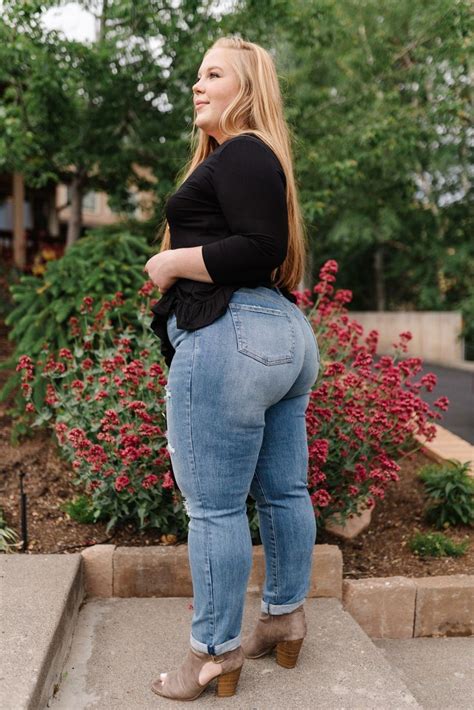 bbws in jeans